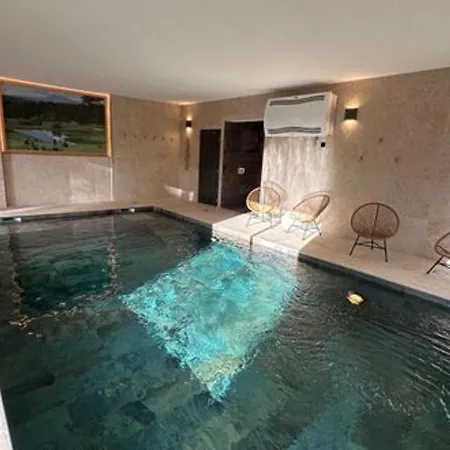 Luxe Et Confort Au Bord Du Golf - 8 Pers, Prive, Piscine, Salle De Sport, Nombreuses Activites - Fr-1-582-380 * Le Chambon-sur-Lignon